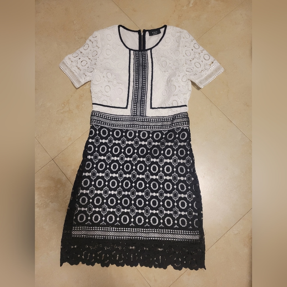 VICI withe and black Crochet  Lace  Dress